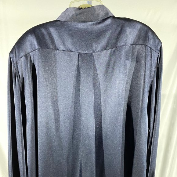 Basler - Top - Picture 3 of 5